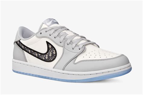 nike air dior resale price|air jordan 1 Dior low.